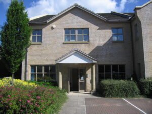 4 Mill Court, RH10 1TT